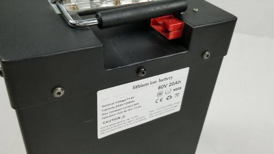 51.2 فولت Lifepo4 UPS استبدال البطارية 48v 100ah Li Ion Power Pack تخزين الطاقة