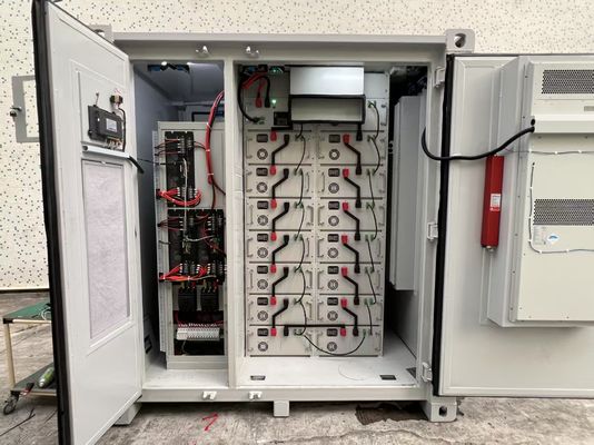 بطارية حاويات الشحن تقنية LiFePo4 المتقدمة لنماذج مختلفة لنظام تخزين الطاقة الصناعي والتجاري